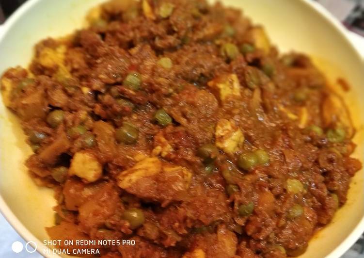 Steps to Make Ultimate Paneer,soya champ with peas