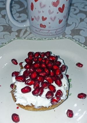Una foto de Tostada de granadas