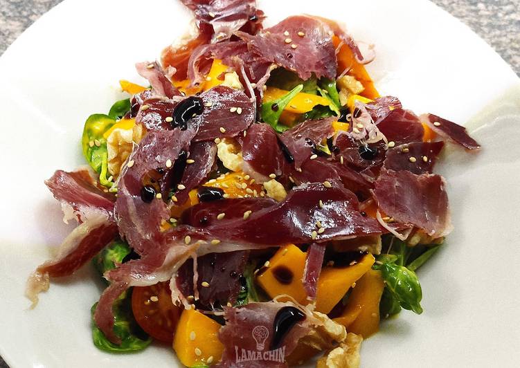 Ensalada de mango y jamón ibérico