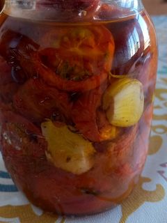 Una foto de Conserva de tomates cherry