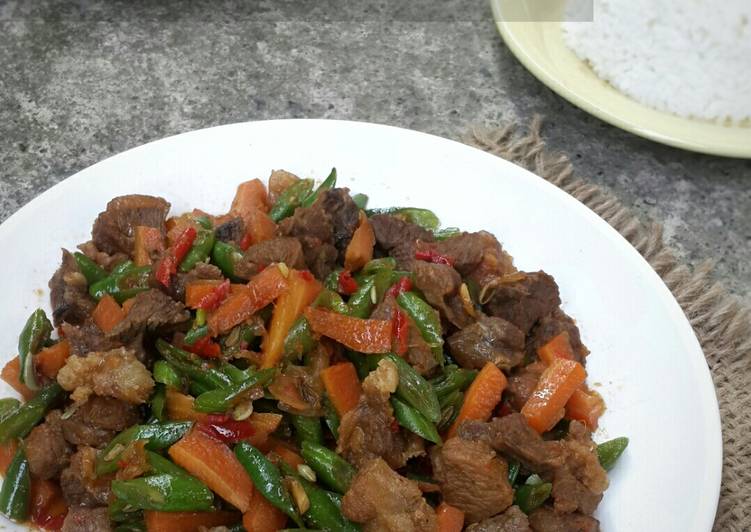 Sambal goreng daging sayur