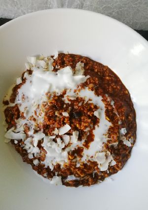 A picture of Spicy chocolate oats.