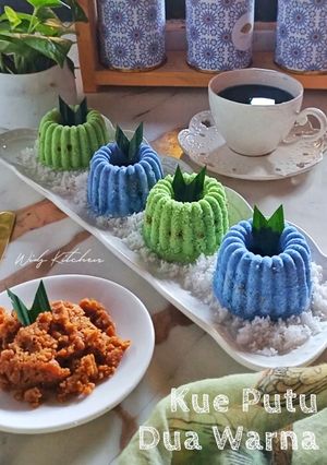 Foto resep Kue Putu Dua Warna dengan Cetakan (Pandan Telang)