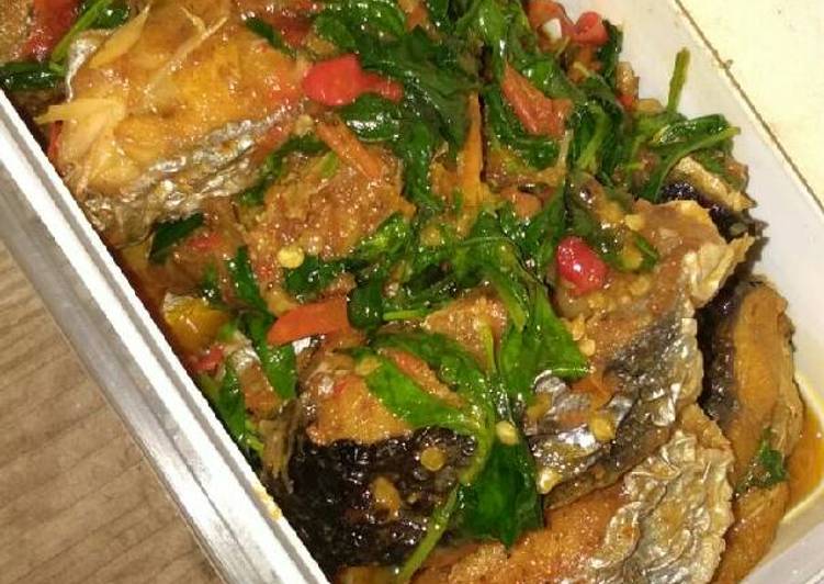 Ikan patin balado kemangi