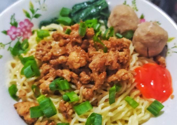 Mie Ayam Special Minyak Bawang