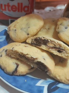 Nutellával töltött csokis keksz 🍫☕🍪 recept fotója