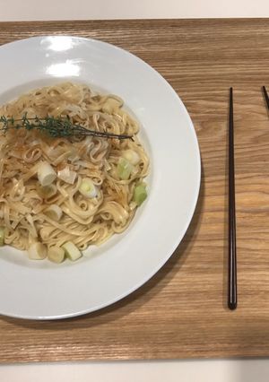 صورة لوصفة الأُودوُن udon الياباني نباتي
