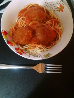 Una foto de Albóndigas con spaghetti en salsa de chipotle