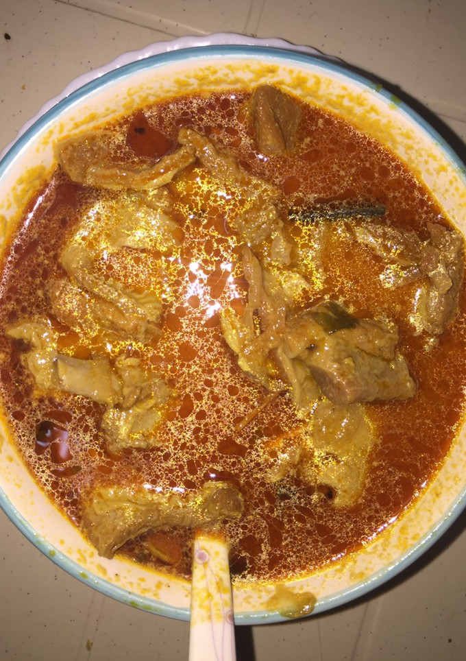 A picture of Mutton curry.
