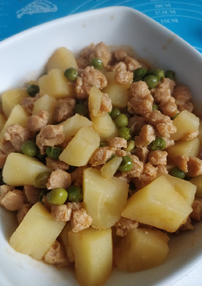 Una foto de Guiso de papas con soja texturizada
