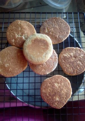 A picture of Eggless tea scone.
