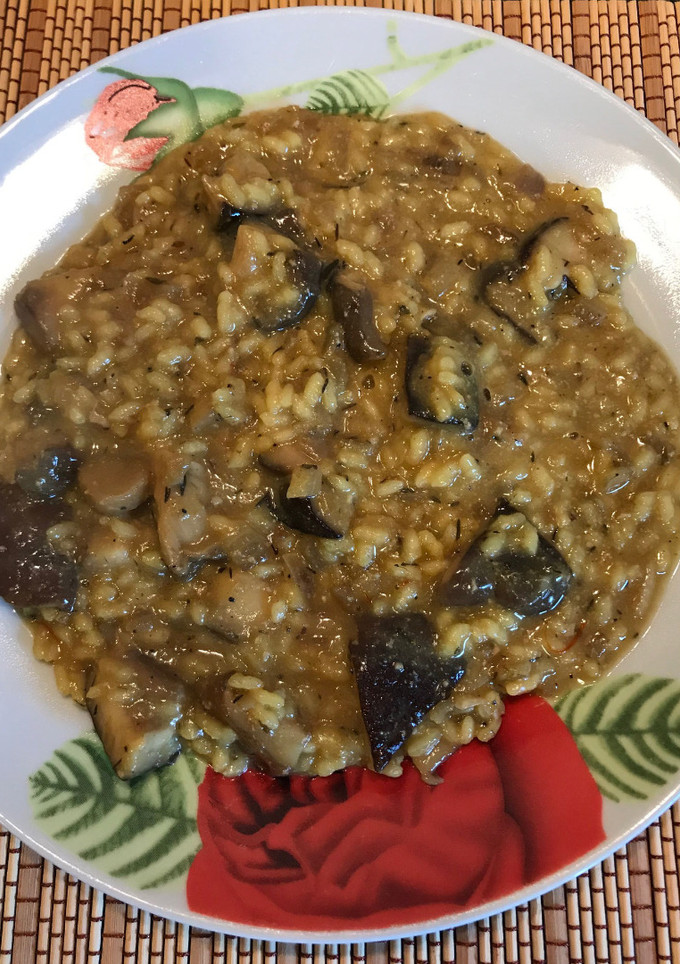 Una foto de Arroz meloso con setas y foie