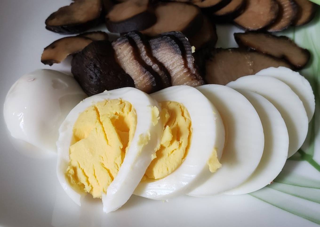 Truffle & eggs 🥚 😋