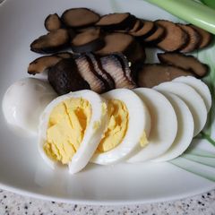 A picture of Truffle & eggs 🥚 😋.