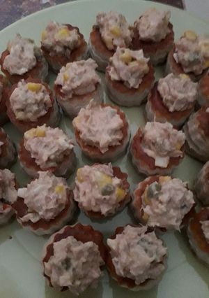 Una foto de Aperitivos (volovanes rellenos)