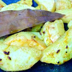 A picture of Jeera aloo dry sabzi without tomato.