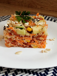 Una foto de Ensalada de quinoa receta vegana