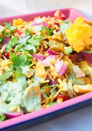 A picture of Khattay Aaloo Chat.