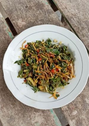 Foto resep Oseng Teri Daun Pepaya