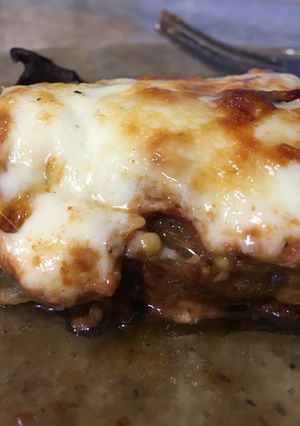 Una foto de Pastel de berenjenas grilladas con mucho queso