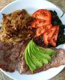Bisteces de res encebollados