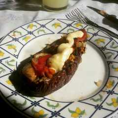 Una foto de Berenjena rellena🍆🍆