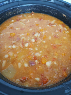 Una foto de Alubias blancas crockpot