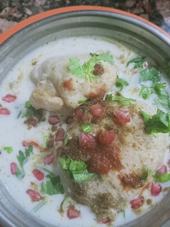 દહીં વડા (Dahi Vada Recipe In Gujarati) રેસીપી મુખ્ય ફોટો
