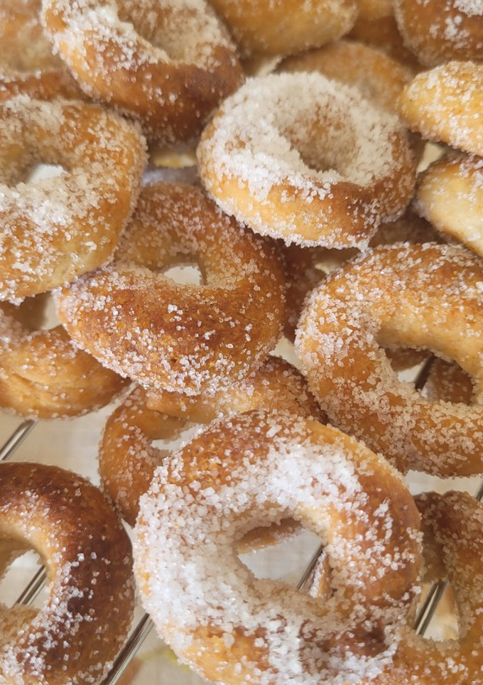 Una foto de Rollitos de vino dulce de Marisa