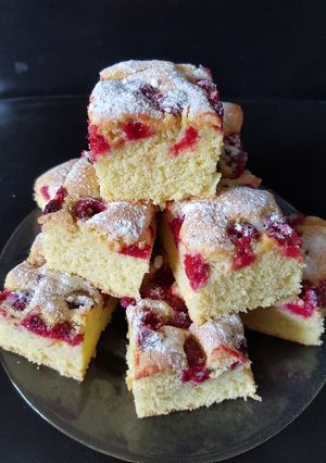 Vizes piskóta gyümölcsös recept fotója