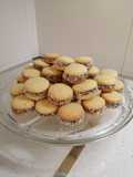 Alfajores de maicena y dulce de leche
