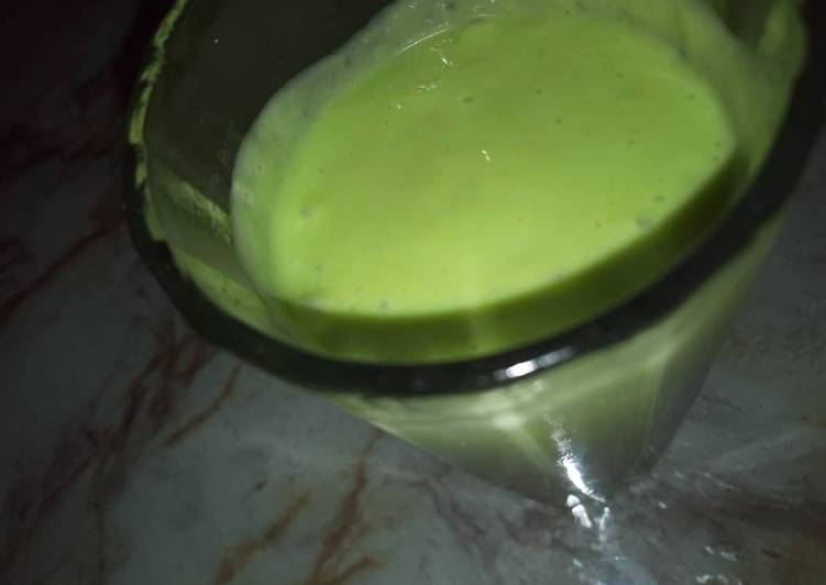 Healthy Recipe of Avocado smoothie