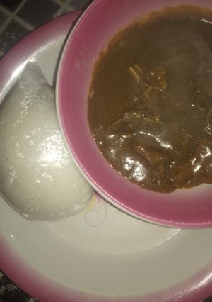 A picture of Tuwon shinkafa.