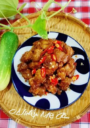 Hình của món Thịt xào mắm ruốc.