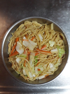家常肉絲炒麵 的食譜成品照片