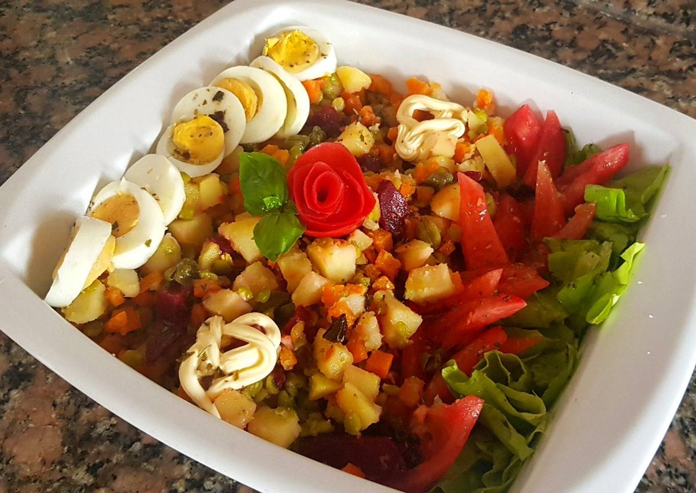 Ensalada fresca, con buen sabor