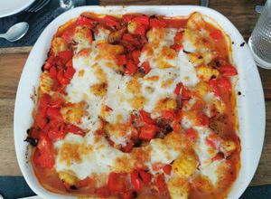 Une photo de Gratin de gnocchi à la mozzarella (végétarien)