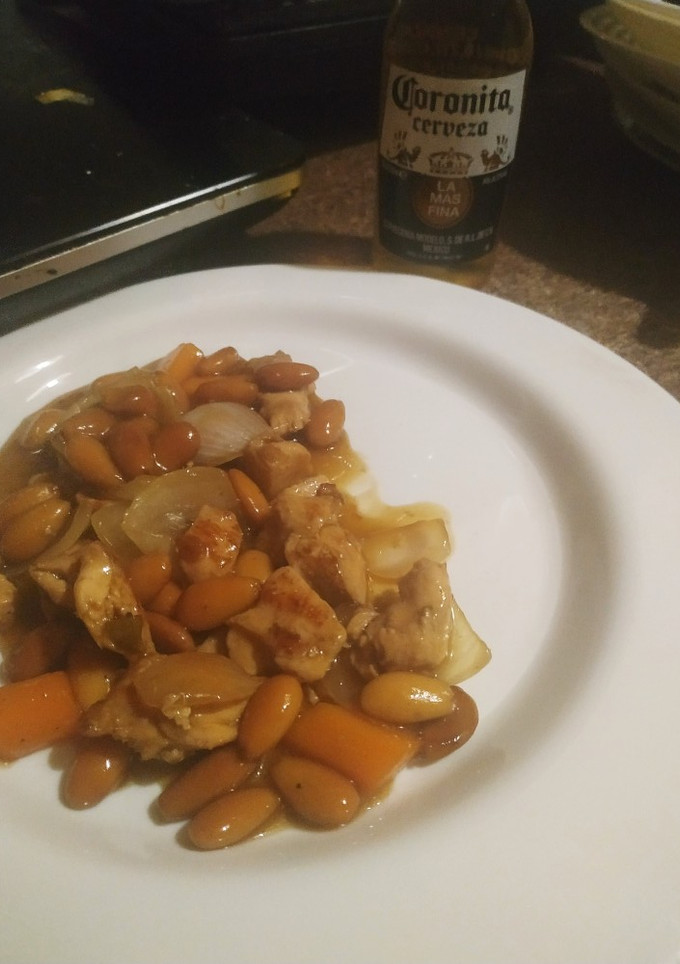 Una foto de Pollo con almendras