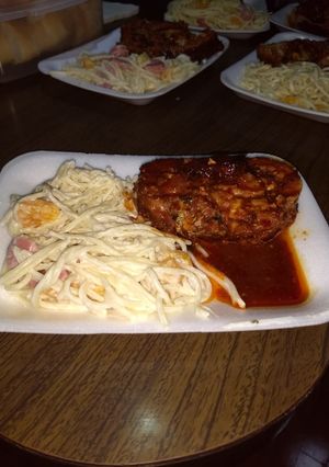 Una foto de Lomo relleno de espinacas en salsa de tamarindo