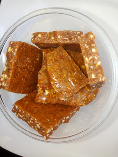 A picture of Groundnut candy.