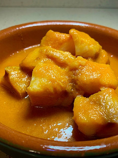 Una foto de Corvina con tomate