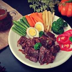 A picture of Selat solo.