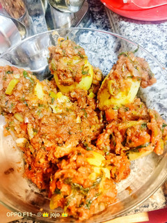 صورة لوصفة بطاطس محشيه بصوص الصلصة الملوش حل 😋👩🍳