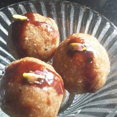 A picture of Bread Gulkand Ladoo.