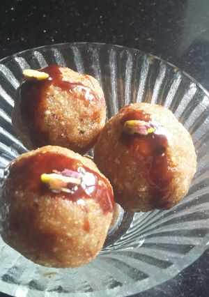 A picture of Bread Gulkand Ladoo.
