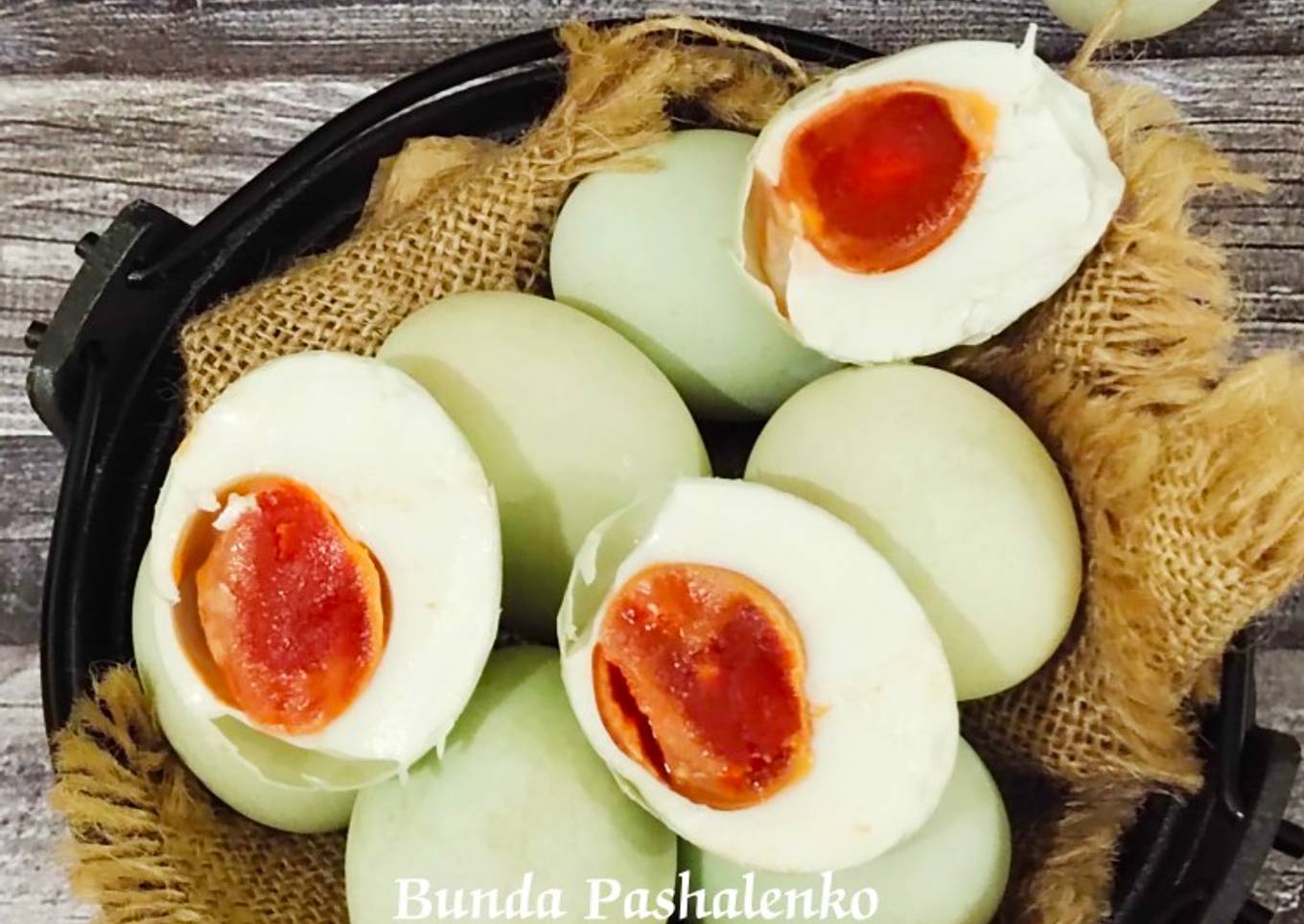 Homemade Telur Asin, Asin Gurih dan Sedikit Pedas