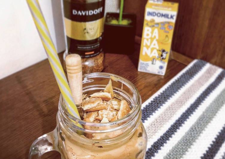 Resep Dalgona Coffee with Banana Milk Anti Gagal
