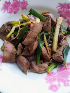 蔥爆雞肝(低醣生酮餐)(簡單料理)(家常菜)(下酒菜) 的食譜成品照片