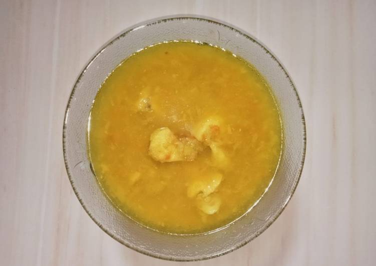 7. Lempah kuning ayam khas Bangka