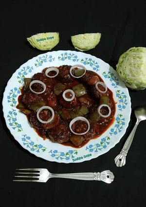 A picture of Cabbage Manchurian.